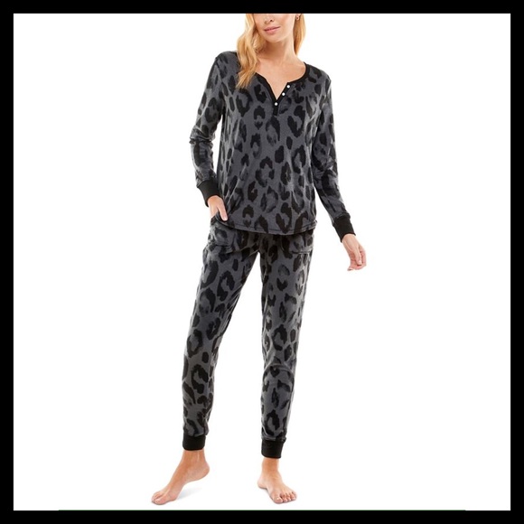 Jaclyn Intimates Printed Faux Henley Top & Jogger Pants Set Leopard Gray - Picture 2 of 4